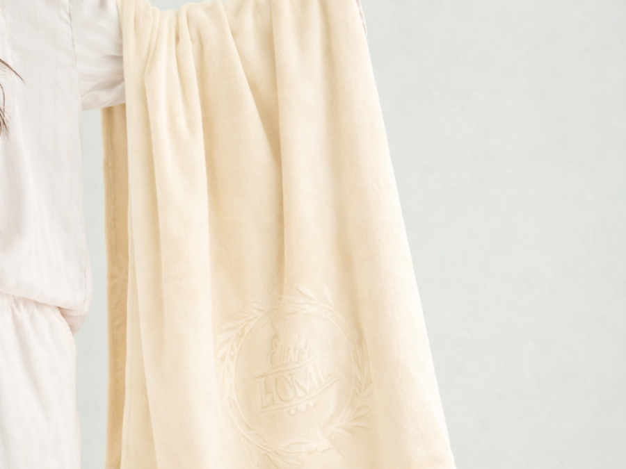 Mikropluošto kūno rankšluostis kreminis