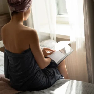 Milka (4 of 106)+ Mikropluošto rankšluostis plaukams smaragdinis