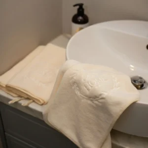 Milka (7 of 106)+ Virtuvinis rankšluostis kreminis