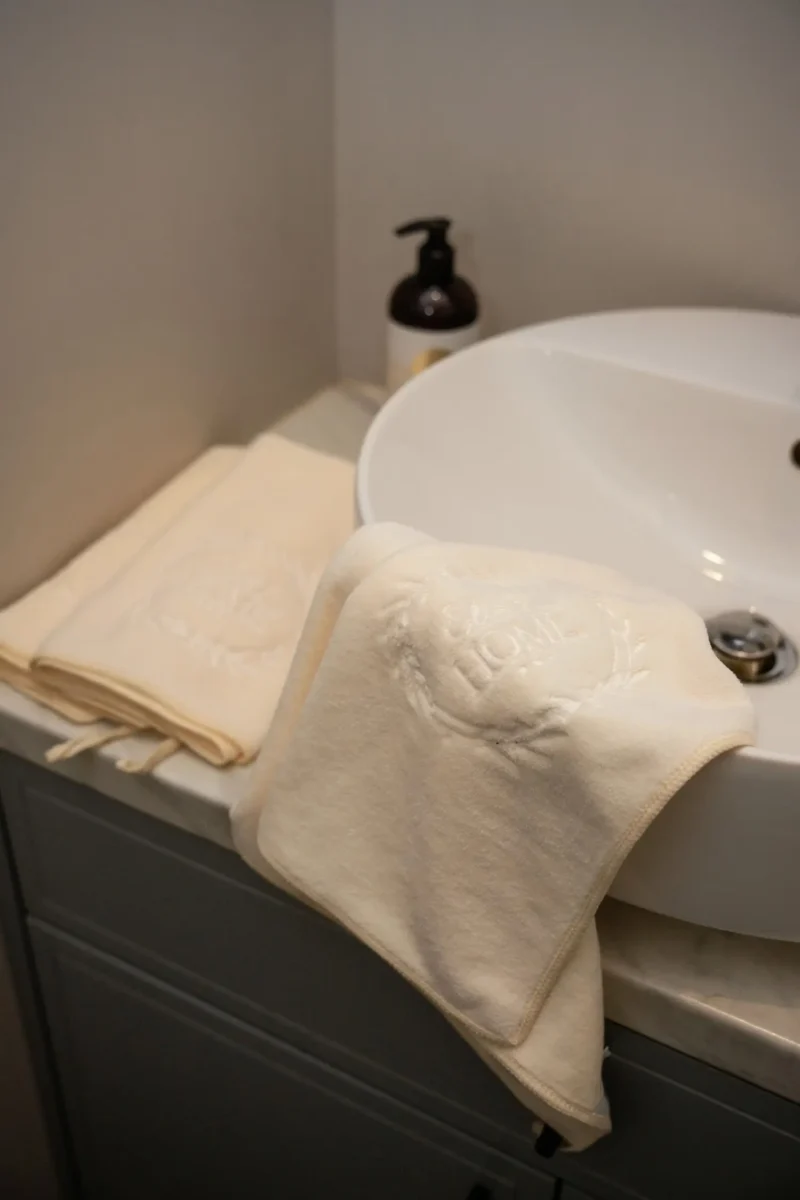 Milka (7 of 106)+ Virtuvinis rankšluostis kreminis