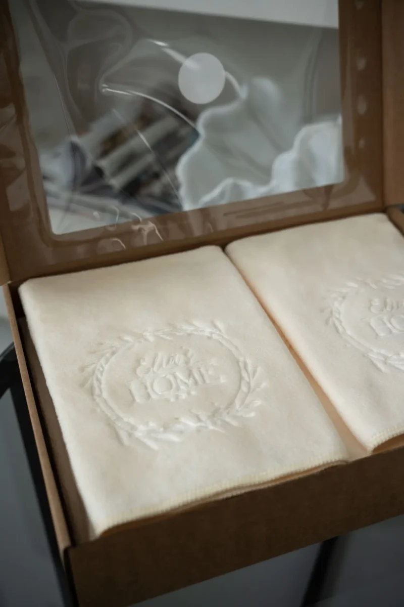 Milka (82 of 106)+ Kūno rankšluostis kreminis